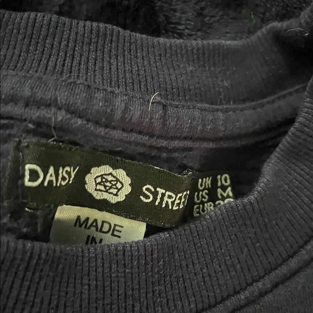 Thick sweatshirt - Picture 2 of 2